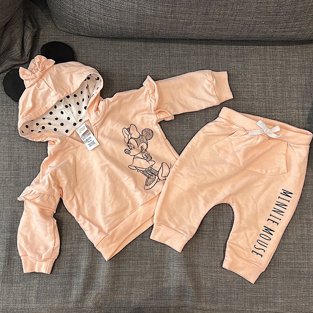 Disney baby girl 6/9 months Minnie Mouse outfit